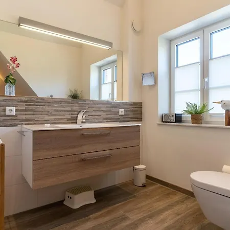 Reetdachhaus Duenenstieg Reetdachhaus Duenenstieg Sechs Tatil Evi Böhl