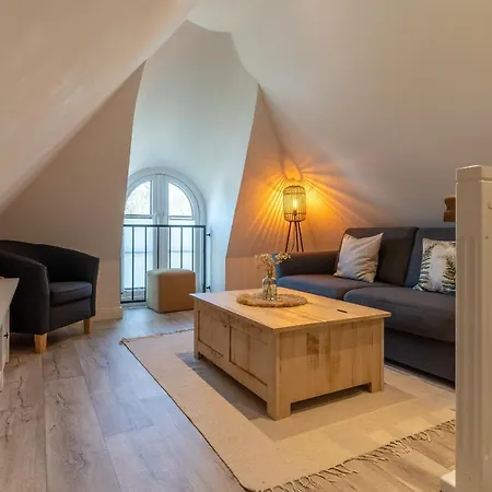 Reetdachhaus Duenenstieg Reetdachhaus Duenenstieg Sechs Tatil Evi Böhl