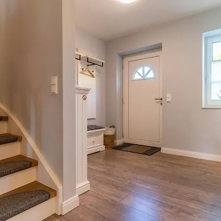 Reetdachhaus Duenenstieg Reetdachhaus Duenenstieg Sechs