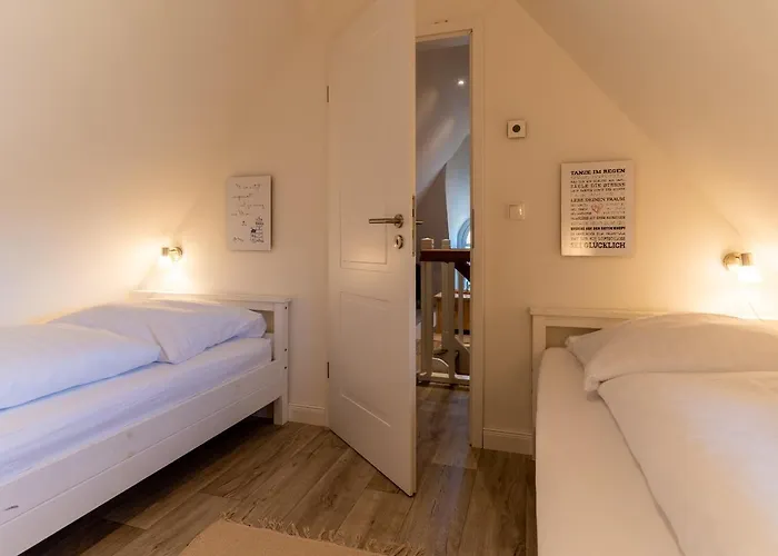 Reetdachhaus Duenenstieg Reetdachhaus Duenenstieg Sechs